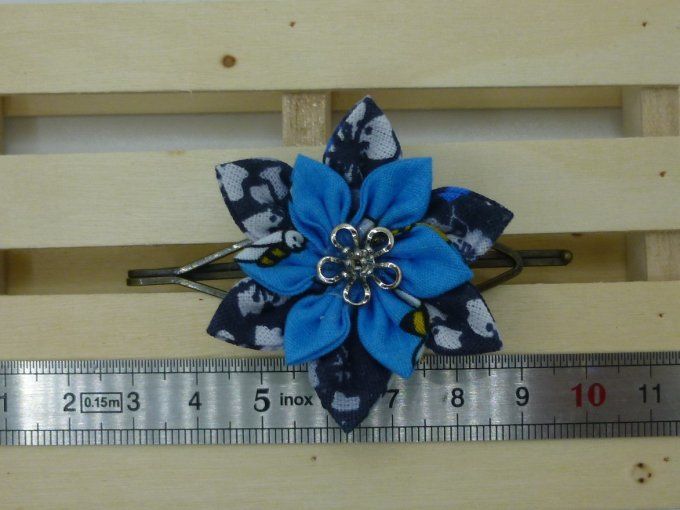 Barrette narcisse bleue