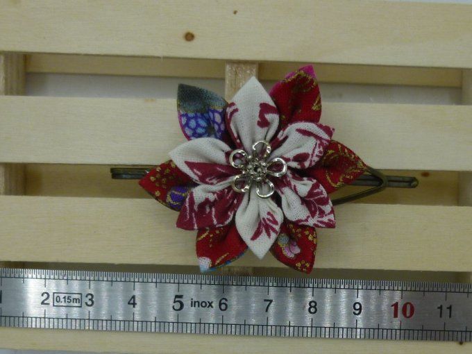 Barrette narcisse rouge