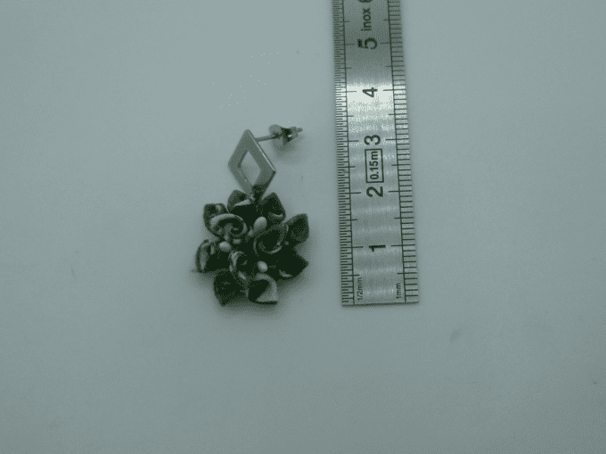 Boucle d'oreille mini bouquet vert clair