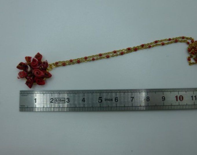 Collier petit bouquet rouge